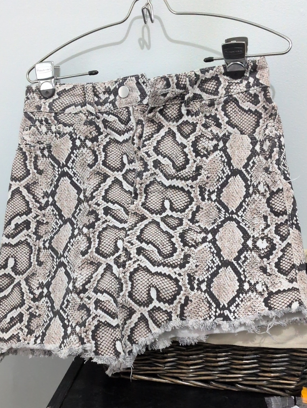 Zara Snake Print Mini Skirt in Beige and Black size S 100% cotton